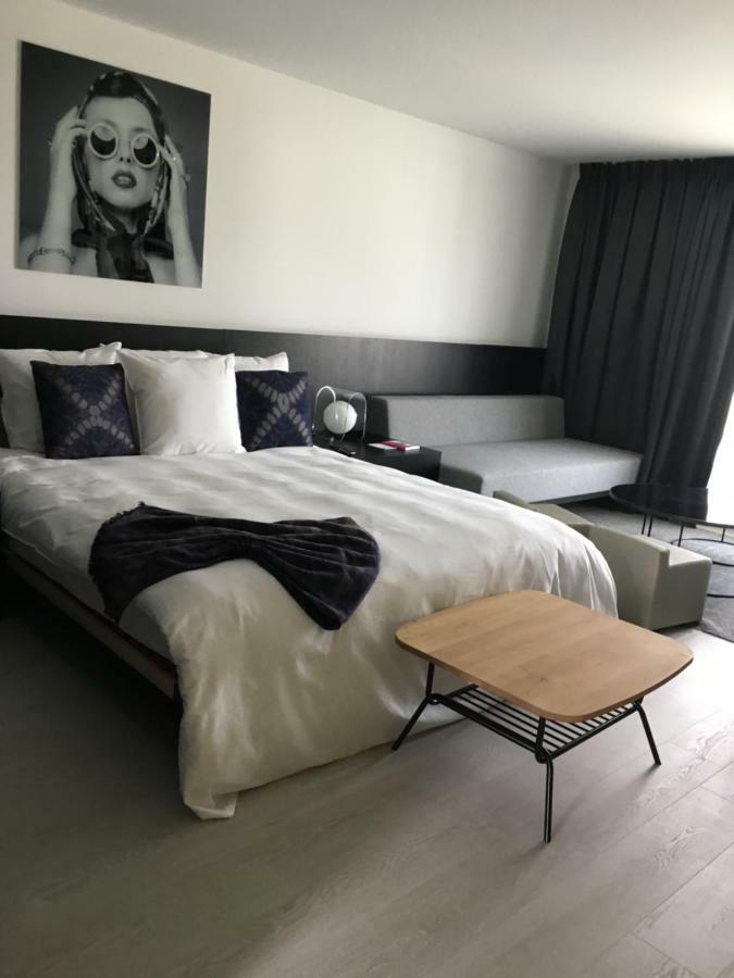 Off Hotell Wavre Exteriör bild